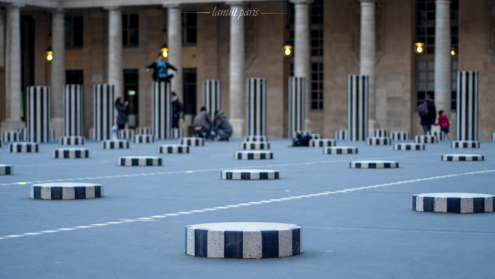 Les colonnes de Buren, Paris