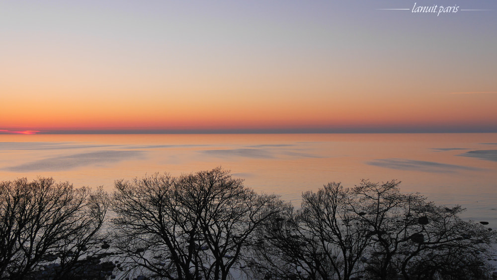Between sea and sky, Sweden